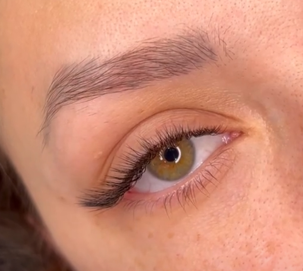 Наращивание ресниц 1.5D