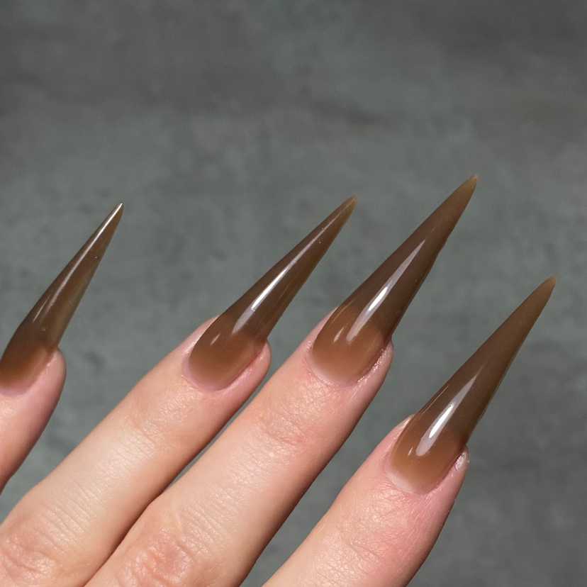 Наращивание ногтей