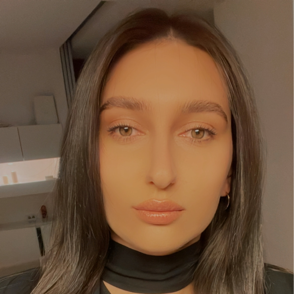 Станкэ Юлия