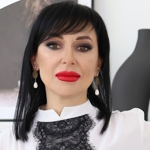 Елена Давыдова