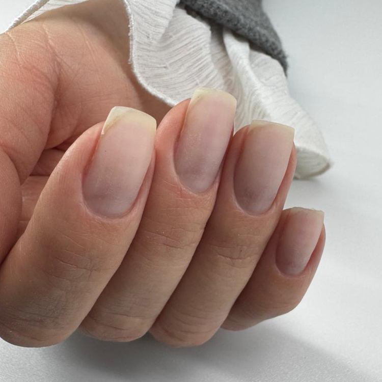 Маникюр женский без покрытия