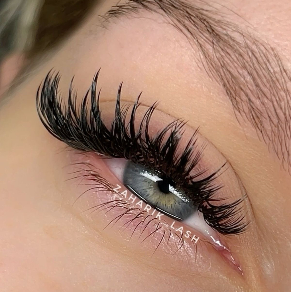 Эффект Американка (наращивание ресниц)