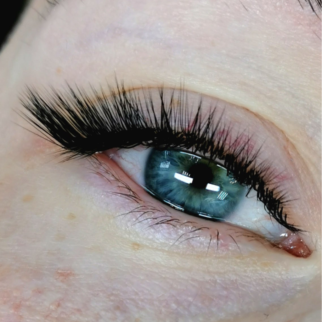 2 D объем Наращивание ресниц (со снятием старых)