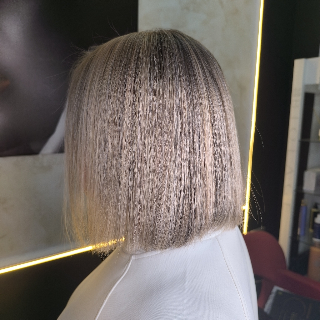 mechas para el cabello corto