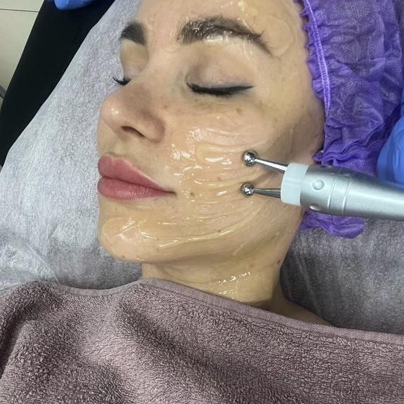 Микротоковый массаж лица