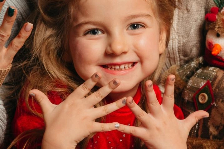 Маникюр детский без покрытия (строго с 12 лет)