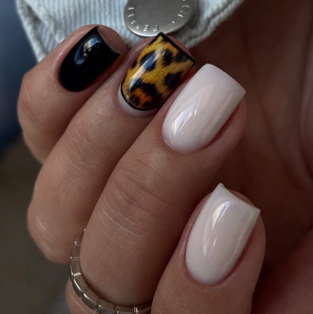 Маникюр с покрытием + укрепление + снятие