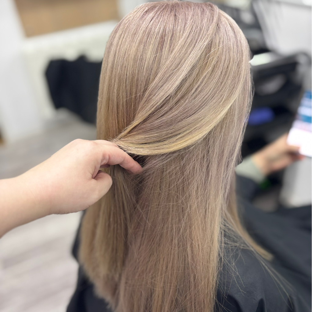 Тотал блонд на длинные волосы