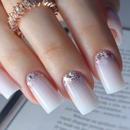 Наращивание ногтей