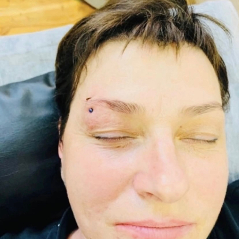 Пирсинг Брови