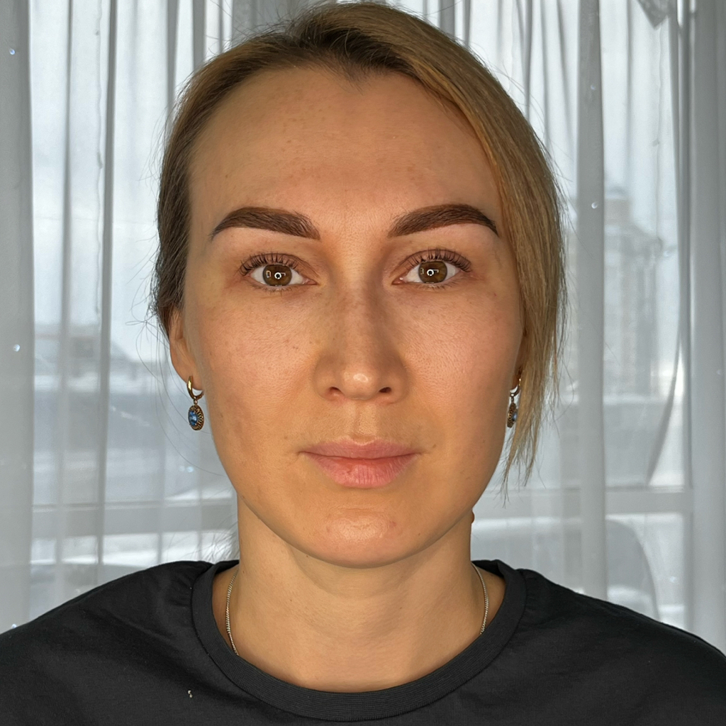 Комплекс «Коррекция и окрашивание бровей + Ламинирование ресниц»