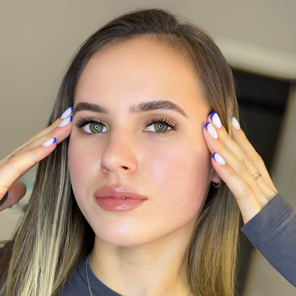 Оформление бровей (коррекция+окрашивание)