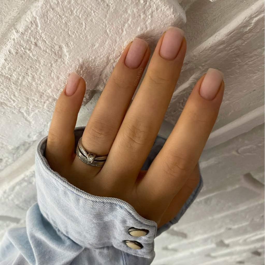 Маникюр без покрытия