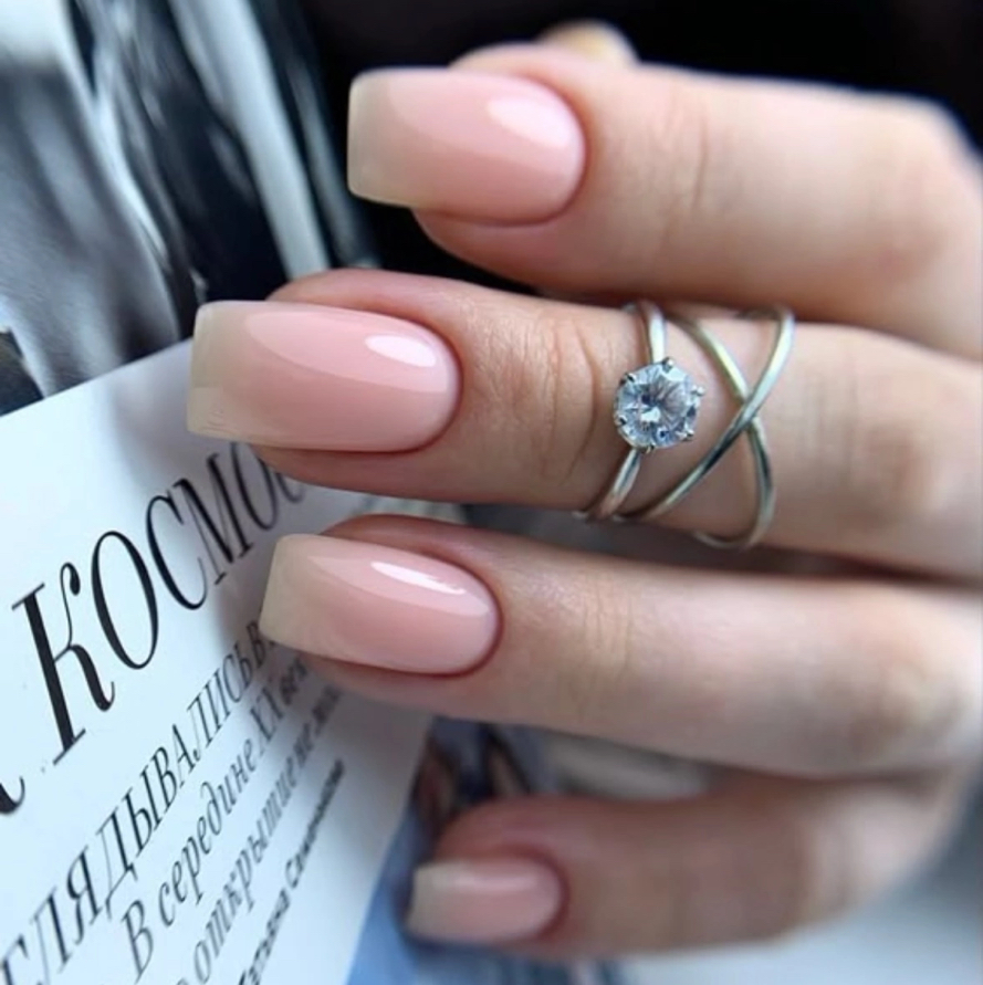 Маникюр с покрытием гель-лак