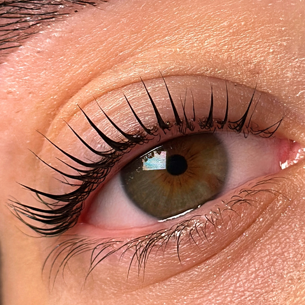 Ламинирование ресниц