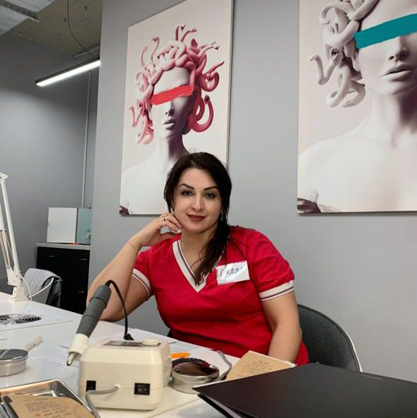 Бэлла (5 парадная)