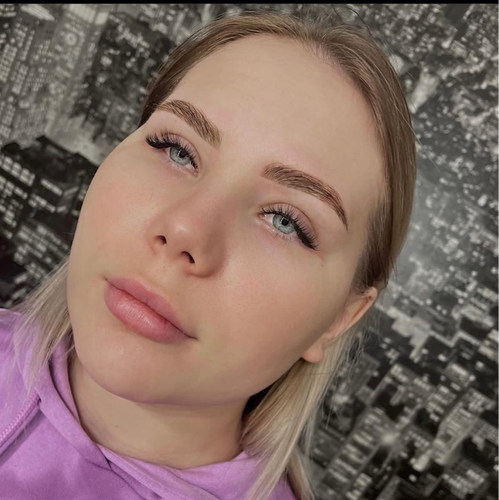 Окрашивание бровей+коррекция