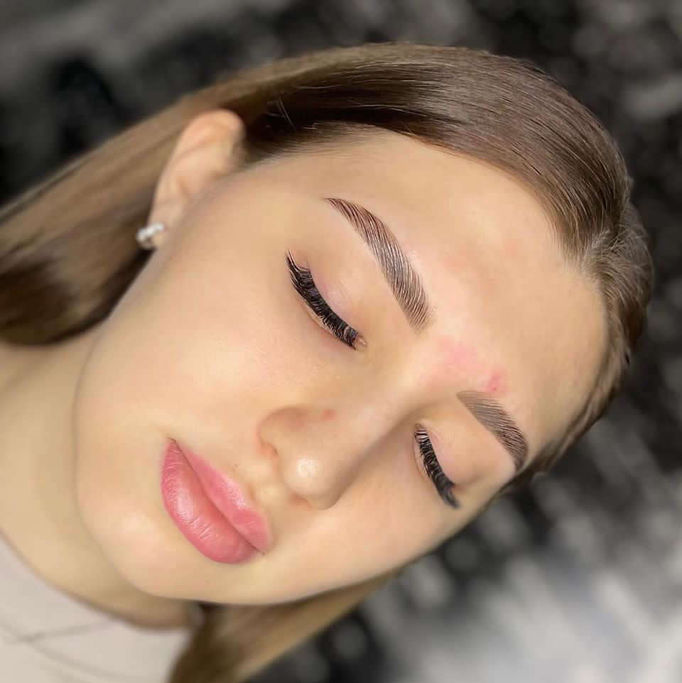 Долговременная укладка бровей+коррекция+окрашивание