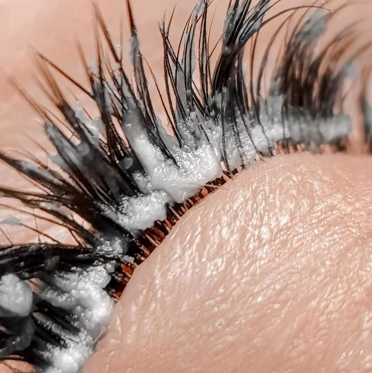 Снятие ресниц