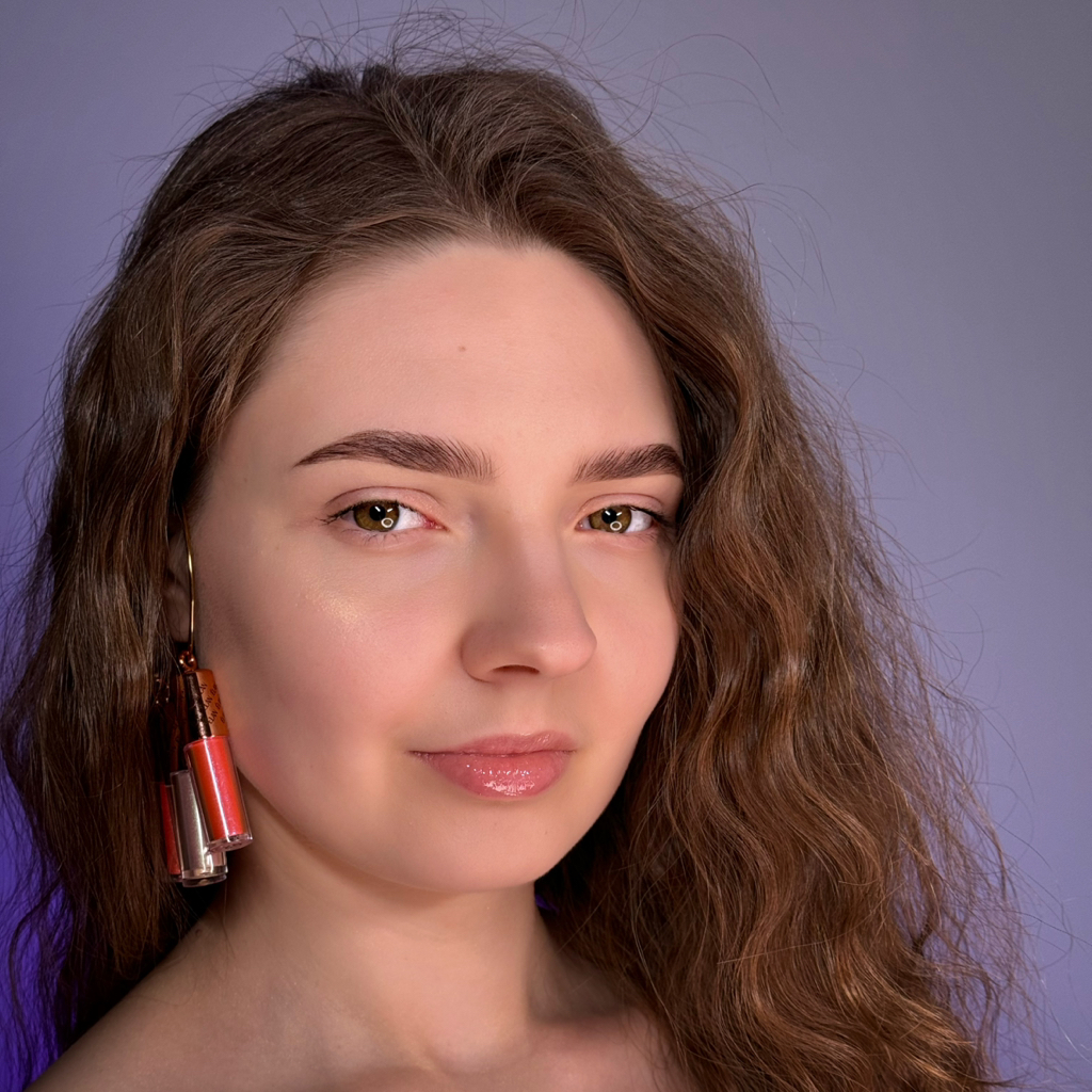 Брови «Под ключ» / Uzacu viss iekļauts