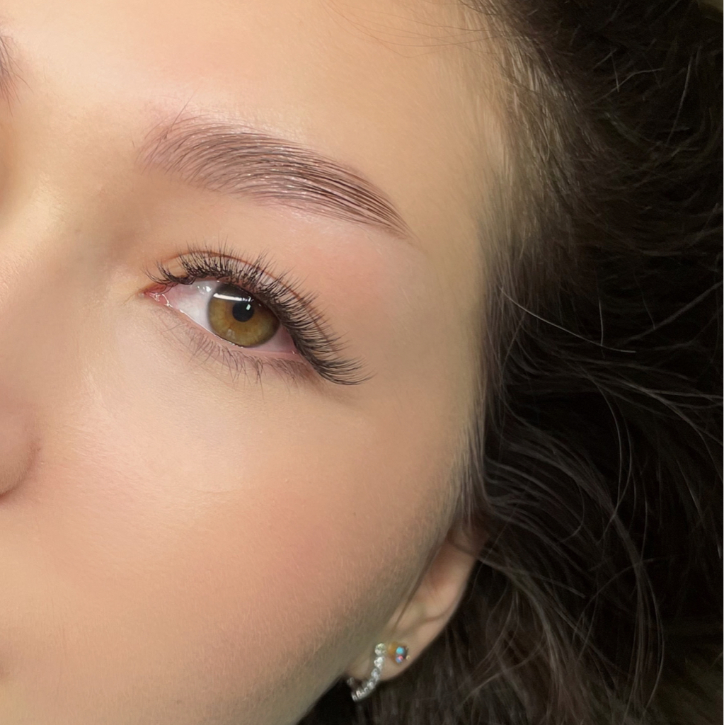 Наращивание ресниц 1,5D
