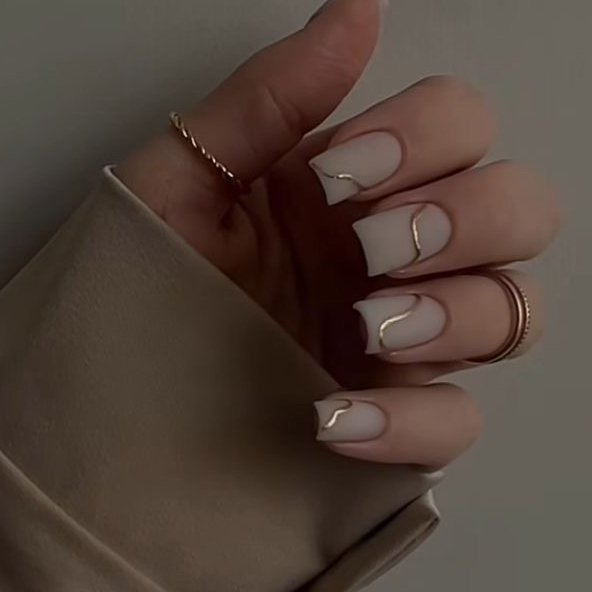 Маникюр с покрытием гель-лак (с укрепление)