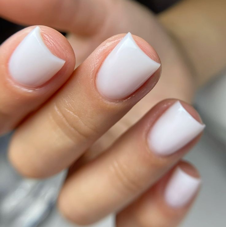 Маникюр с покрытием и укреплением