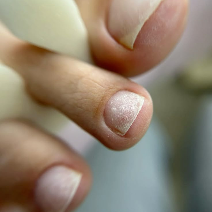 Снятие гель-лака без обработки пальчиков