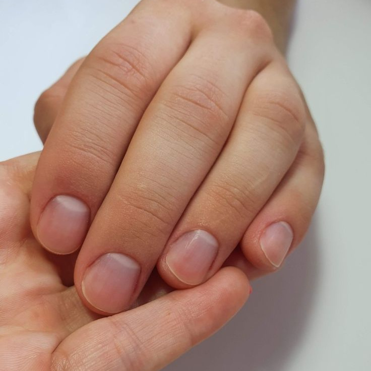 Детский маникюр