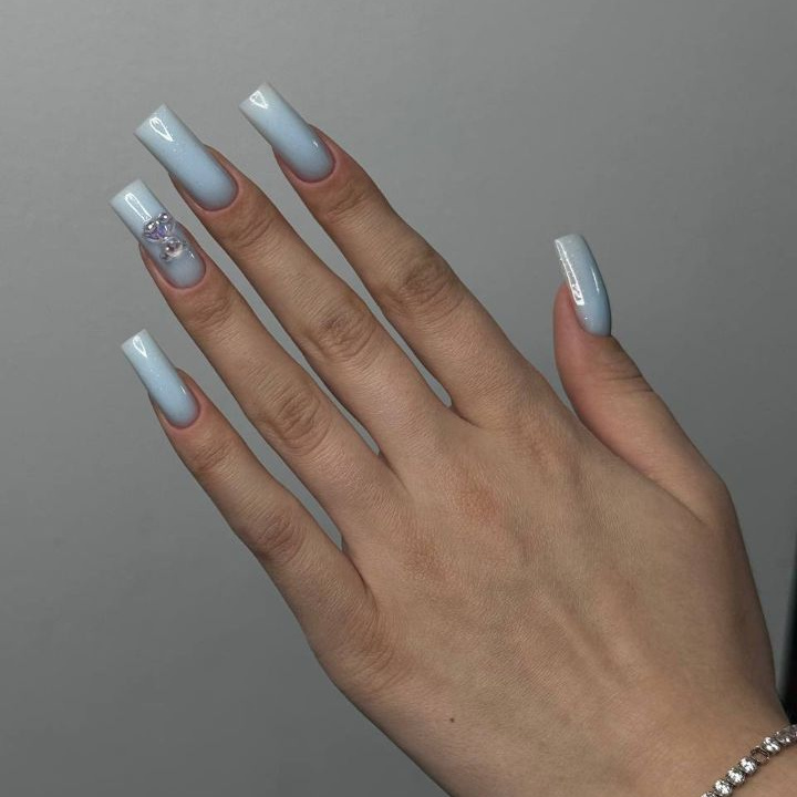 Наращивание ногтей L