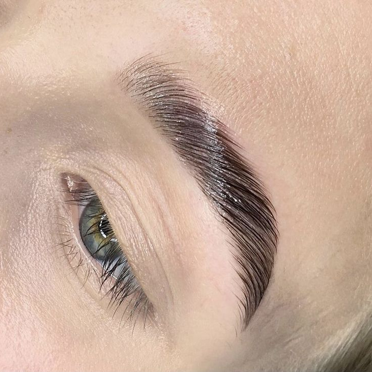 Долговременная укладка бровей