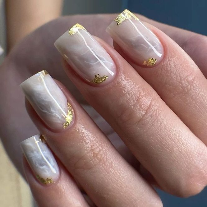 Лунки, обратный френч, омбре, градиент, камни, мрамор