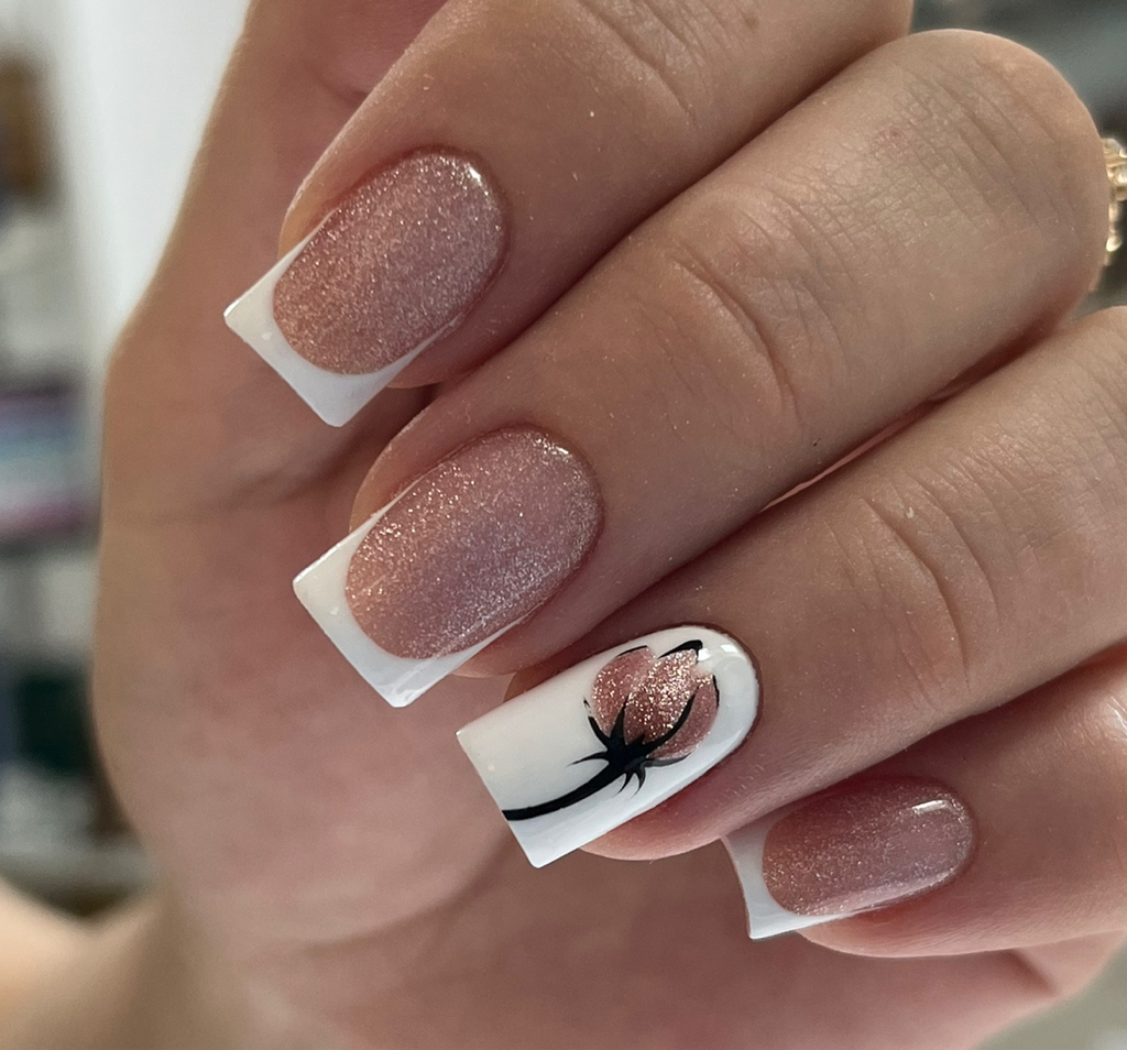 Маникюр с покрытием гель лак