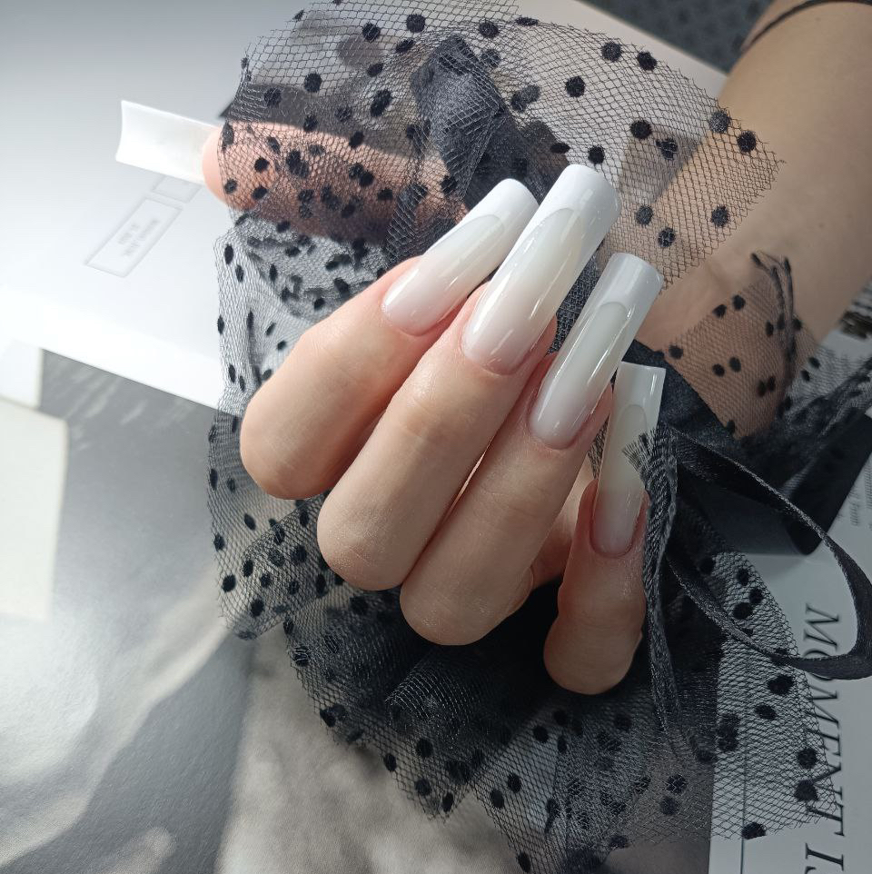 Наращивание ногтей