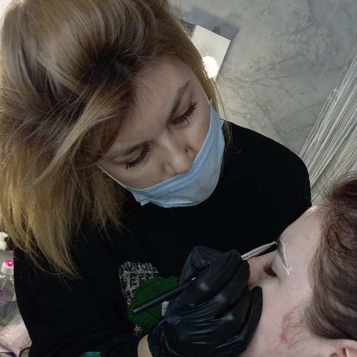 Комплекс: Окрашивание + Долговременная укладка бровей