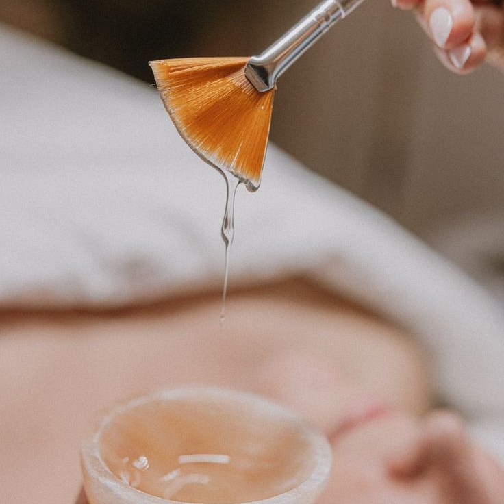 HYALURONIK
Глубокое увлажнение