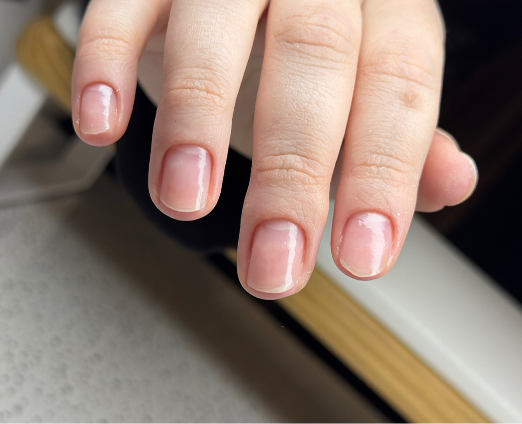 Лаковое покрытие ( маникюр )