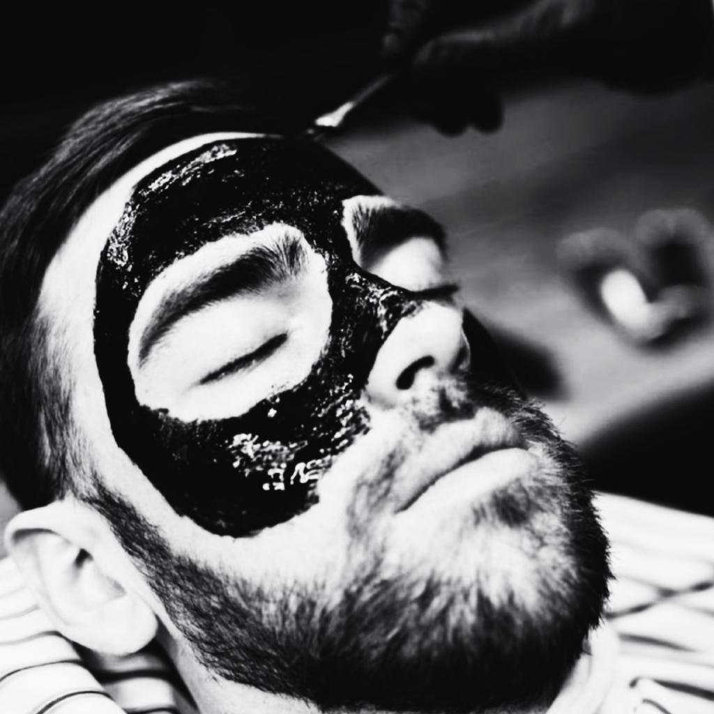 Черная маска