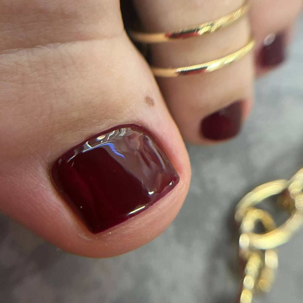 Педикюр Golden Trace (обработка пальчиков +стопа) с покрытием гель-лак