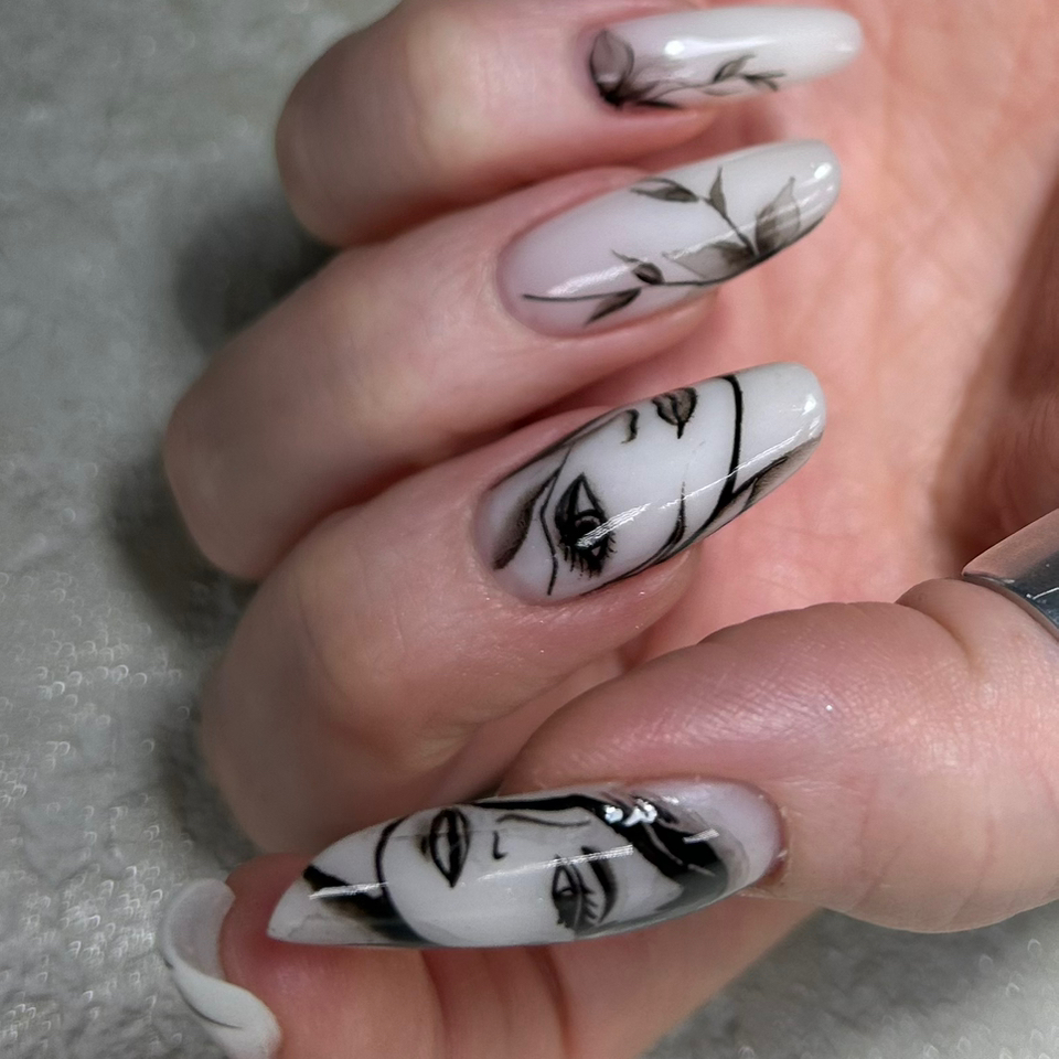 Дизайн ногтей, рисунки любой сложности.