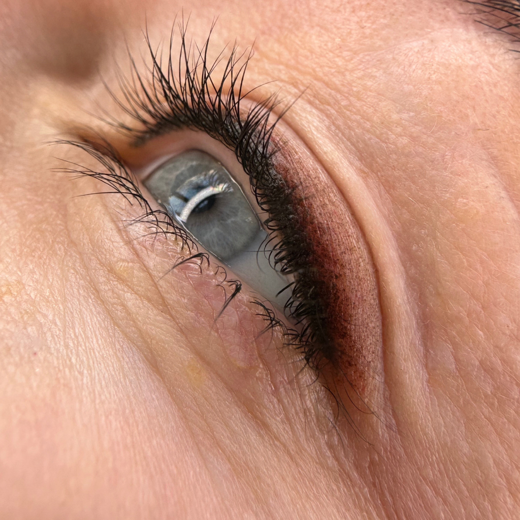 Обновление Межресничка с растушевкой/тенью