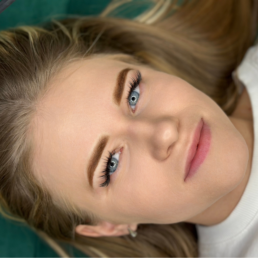 Обновление Брови перманент