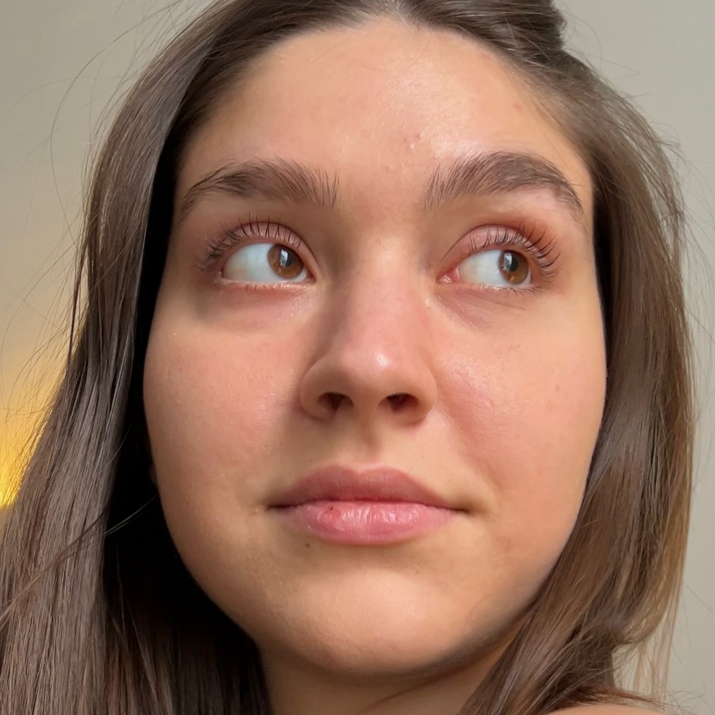 Ламинирование ресниц , включает окрашивание и уход