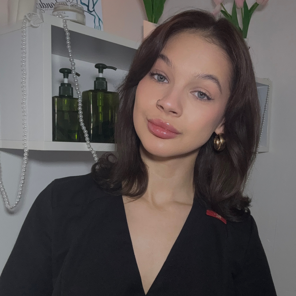 Алена Павлова