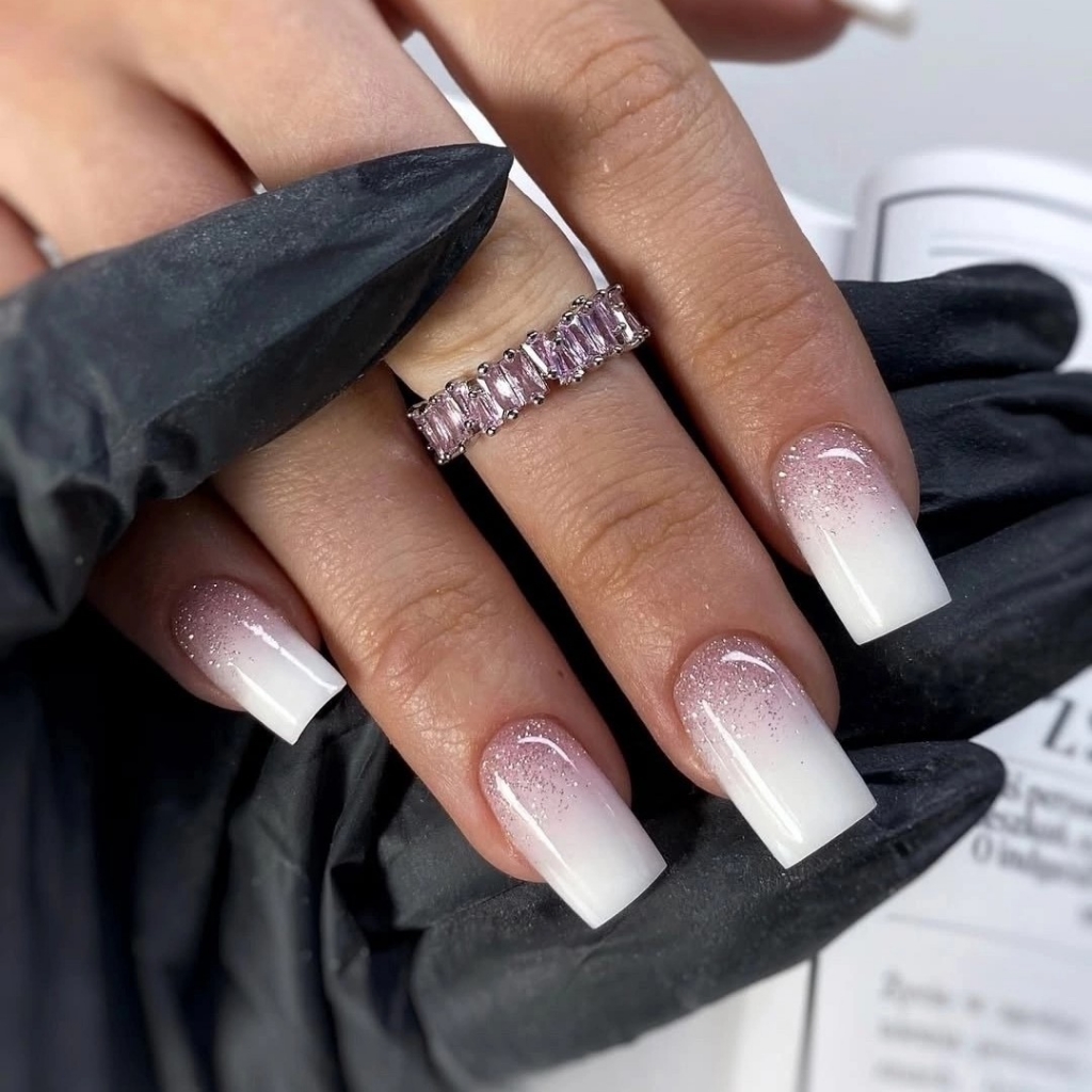 Наращивание ногтей