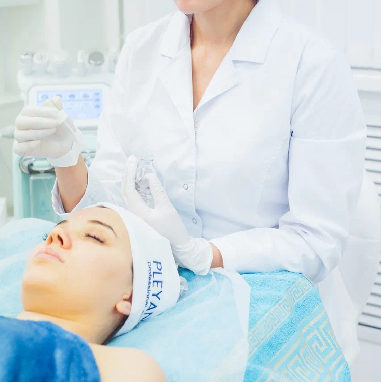 Миндальный , азелаиновый,лактобионовый, фитиновый пилинг