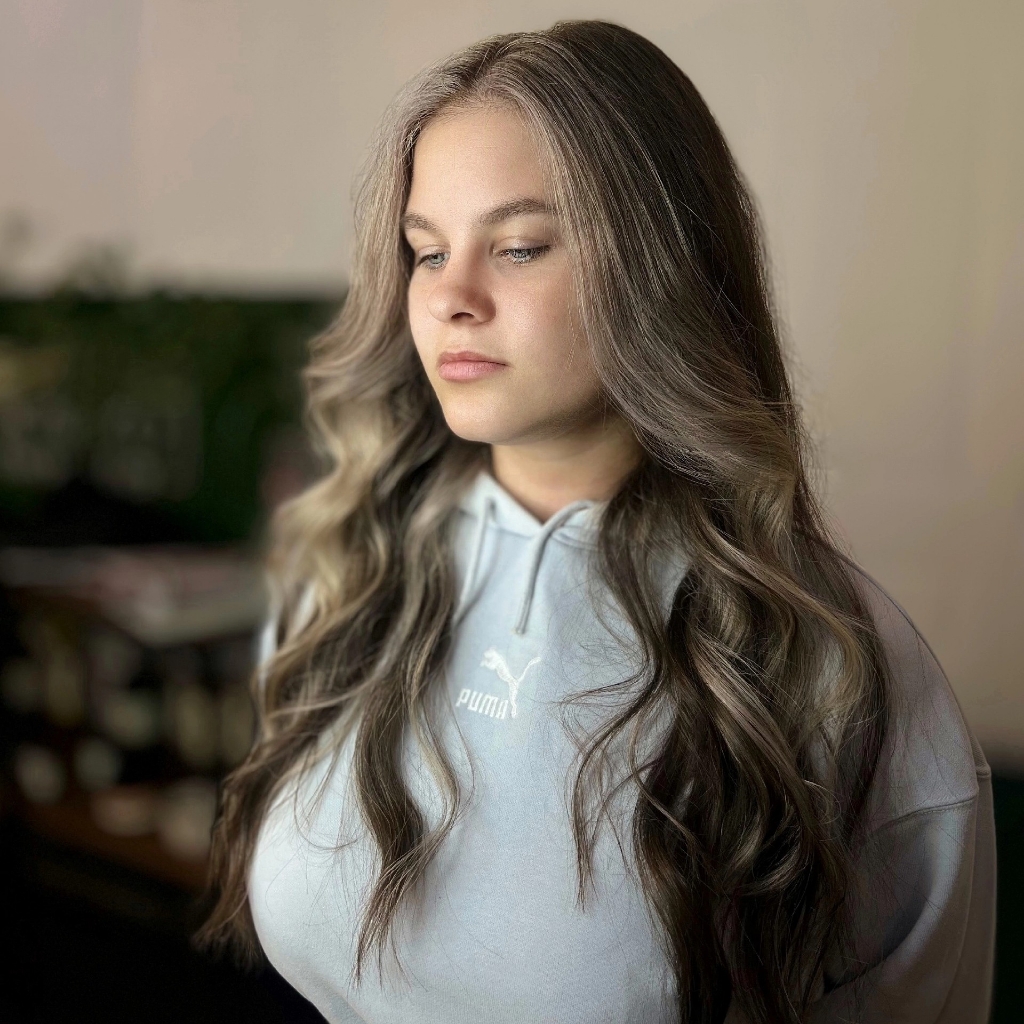 Контуринг , блочное окрашивание (без изменения основного цвета)