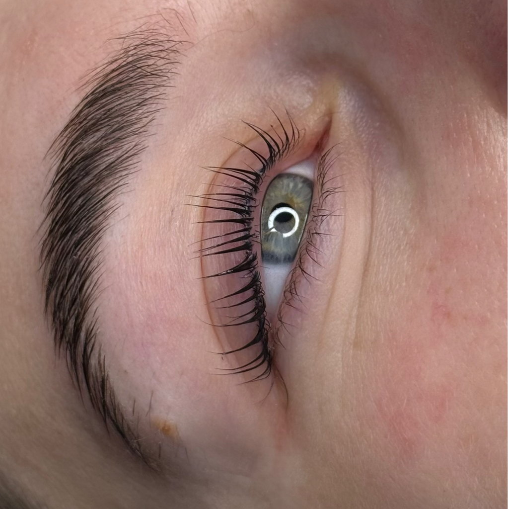 Ламинирование ресниц