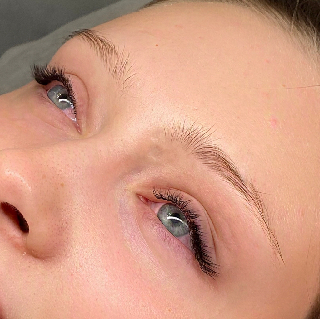 Наращивание ресниц 1,5 D