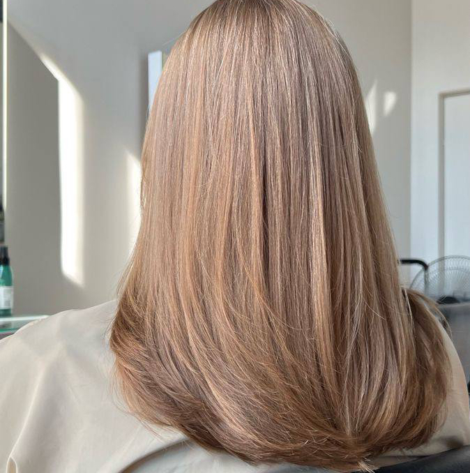 женская стрижка (длинные волосы)